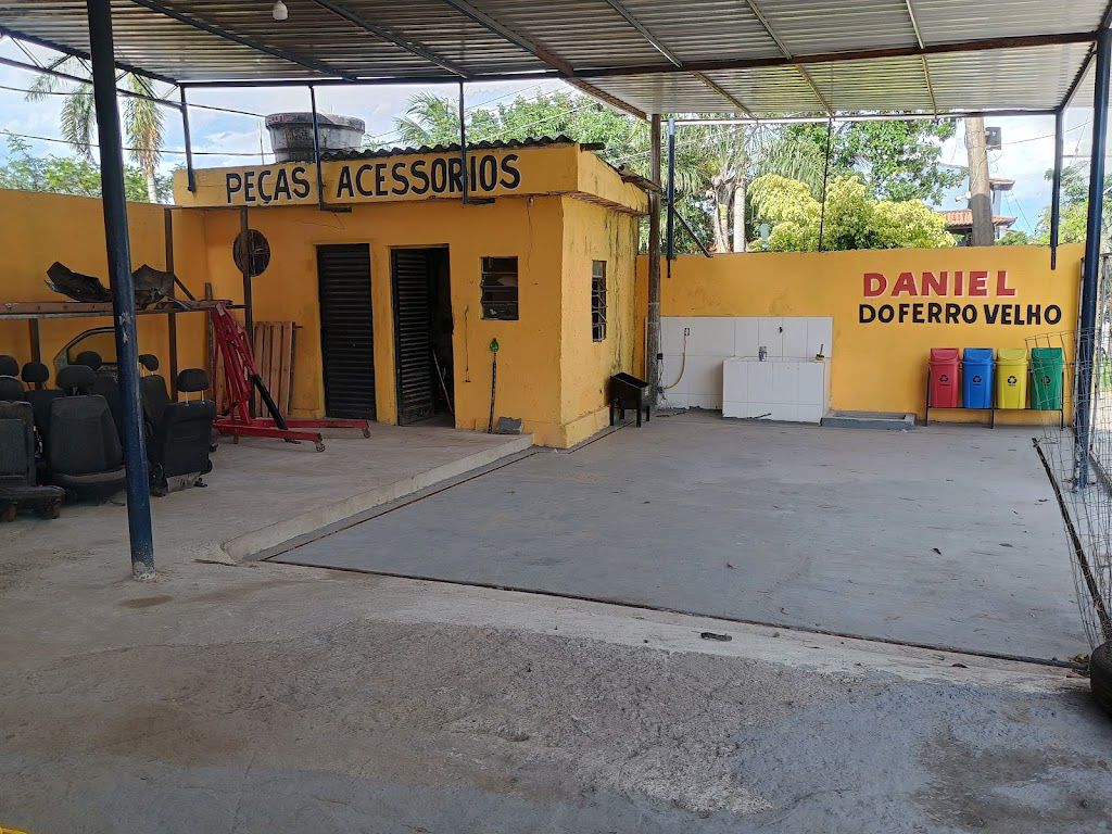 Daniel do Ferro Velho Comércio de Peças e Acessórios em Araruama, RJ |  Autopeças | Solutudo