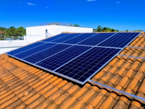 Foto de Máxima Energia Solar em Goianésia, GO por Solutudo