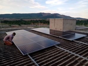 Foto de Máxima Energia Solar em Goianésia, GO por Solutudo