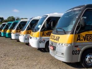Foto de Transporte Escolar A. Verona em Apucarana, PR por Solutudo