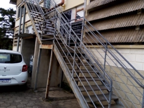 Foto de Metalúrgica e Esquadrias Montibeller em Joinville, SC por Solutudo