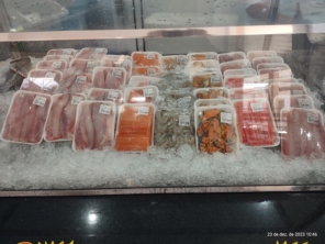 Foto de Mineiro Pescados em Caraguatatuba, SP por Solutudo