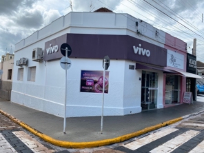 Foto de Loja Vivo em Itápolis, SP por Solutudo