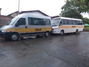 Foto de Leva e Traz Transportes em Curvelo, MG por Solutudo