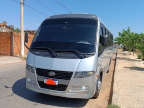 Foto de Leva e Traz Transportes em Curvelo, MG por Solutudo