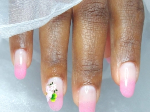 Foto de Hananiely Nails Designer | Unhas de Gel em Ipatinga, MG por Solutudo