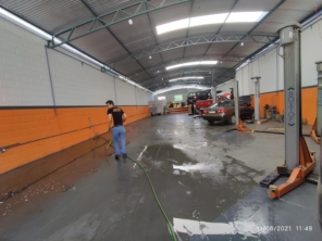 Foto de Lubricenter em Manhuaçu, MG por Solutudo