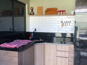 Foto de Amici Móveis Planejados em Mogi Guaçu, SP por Solutudo