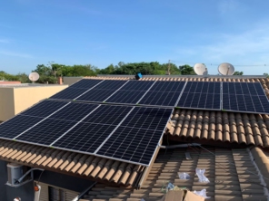 Foto de WWR Solar em Santa Cruz do Rio Pardo, SP por Solutudo