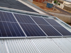Foto de Elesol Engenharia e Energia Solar em Penápolis, SP por Solutudo