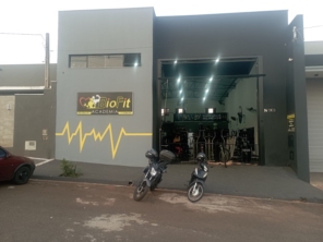 Foto de Bio fit academia em Pederneiras, SP por Solutudo