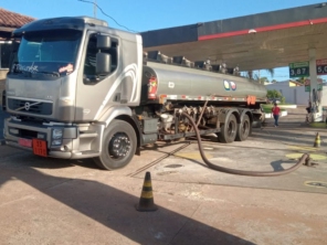 Foto de AB TRANSPORTES DE COMBUSTIVEIS em Pederneiras, SP por Solutudo