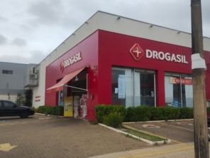 Foto de Drogasil em São Manuel, SP por Solutudo