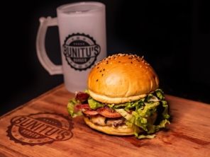 Foto de Bunitu's Burger em Santa Cruz do Rio Pardo, SP por Solutudo
