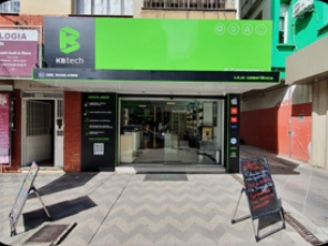 Foto de KB Tech Loja Acampamento em Santa Maria, RS por Solutudo