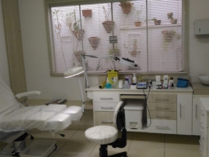Foto de Podóloga Cinthia Pires e Beatriz Frangiotti em Itápolis, SP por Solutudo