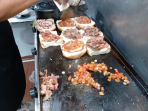 Foto de Bell Lanches em Pederneiras, SP por Solutudo