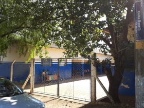 Foto de C. E. I. J. "PROF. WINSON GONÇALVES em Santa Cruz do Rio Pardo, SP por Solutudo
