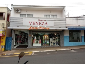 Foto de Veneza - Espaço Criança em Pederneiras, SP por Solutudo