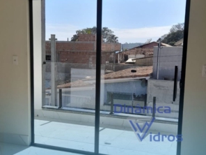 Foto de Vidraçaria Dinamica Vidros em Alfenas, MG por Solutudo