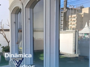Foto de Vidraçaria Dinamica Vidros em Alfenas, MG por Solutudo