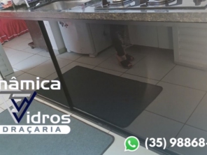 Foto de Vidraçaria Dinamica Vidros em Alfenas, MG por Solutudo
