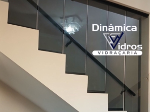 Foto de Vidraçaria Dinamica Vidros em Alfenas, MG por Solutudo