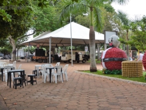 Foto de Feira Da Lua em Santa Cruz do Rio Pardo, SP por Solutudo