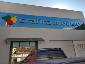 Foto de Gráfica Modelo em Teófilo Otoni, MG por Solutudo