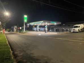 Foto de Posto Brasil Prime - BR em Pederneiras, SP por Solutudo