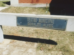 Foto de Cine Teatro Municipal Geraldo Alves em Itápolis, SP por Solutudo