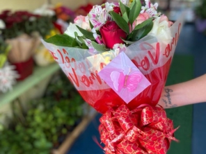Foto de Recanto Das Flores Embu em Embu das Artes, SP por Solutudo