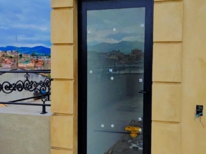 Foto de Vidracaria Decor-Vidros em Itapeva, MG por Solutudo