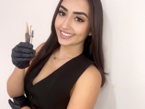 Foto de Studio Nayara Maiorali em Pederneiras, SP por Solutudo