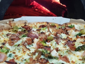 Foto de Pizza Chic em Botucatu, SP por Solutudo