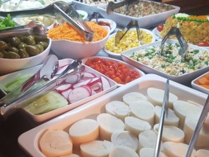 Foto de Mão na Roda Pizzaria em Botucatu, SP por Solutudo