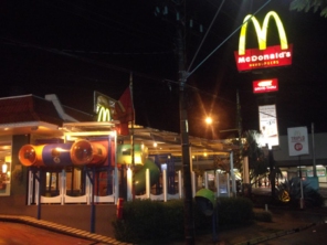 Foto de Restaurante McDonald's em Botucatu, SP por Solutudo