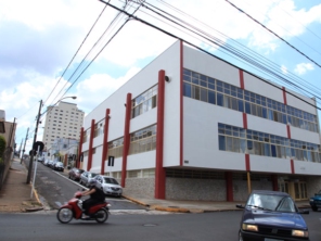 Foto de Colegio IPÊ em Botucatu, SP por Solutudo