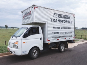 Foto de Fernando Transportes em Botucatu, SP por Solutudo
