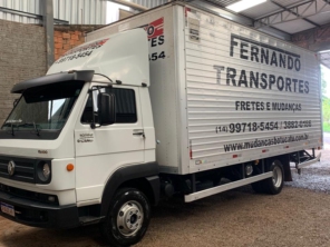 Foto de Fernando Transportes em Botucatu, SP por Solutudo