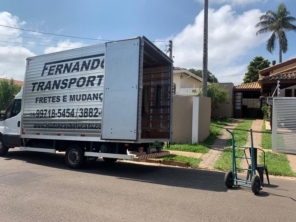 Foto de Fernando Transportes em Botucatu, SP por Solutudo