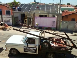 Foto de BotuPortões Serralheria em Botucatu, SP por Solutudo