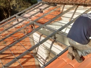 Foto de BotuPortões Serralheria em Botucatu, SP por Solutudo
