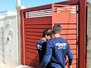 Foto de BotuPortões Serralheria em Botucatu, SP por Solutudo