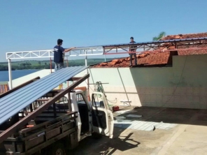 Foto de BotuPortões Serralheria em Botucatu, SP por Solutudo