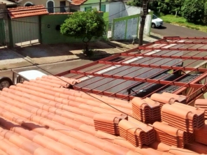 Foto de BotuPortões Serralheria em Botucatu, SP por Solutudo
