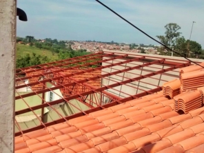 Foto de BotuPortões Serralheria em Botucatu, SP por Solutudo