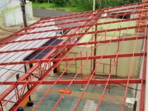 Foto de BotuPortões Serralheria em Botucatu, SP por Solutudo