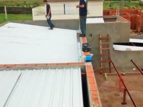 Foto de BotuPortões Serralheria em Botucatu, SP por Solutudo
