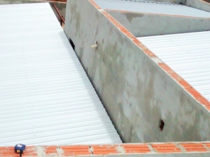 Foto de BotuPortões Serralheria em Botucatu, SP por Solutudo